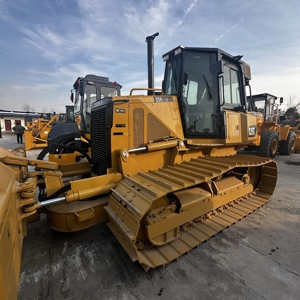 รถดันดินตีนตะขาบมือสองคุณภาพสูง Cat D5K ราคาดี - Product Image 1