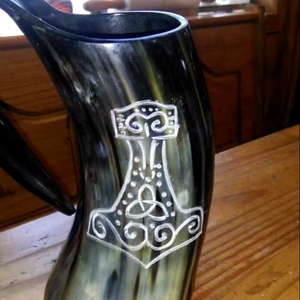 Tasse à corne à boire en céramique inspirée de Viking Prix de gros pour les fêtes au café Voyage et utilisation au bureau Fait à la main en Inde - Product Image 1