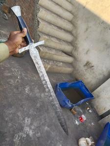 ดาบนักรบครูเสดยุคกลางพร้อมใบมีดเหล็กกล้าคาร์บอนสูงสำหรับนักสะสมคอสเพลย์และนักสะสม - Product Image 4