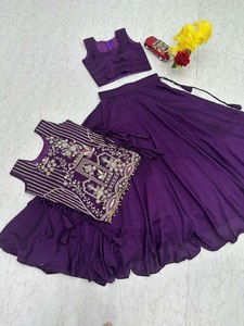 Tissu 100% Soie Georgette Pure avec Broderie Lourde, Lahenga Choli Violet Tendance Drapé en 1 MIN pour Fête, Prix de Gros - Product Image 6