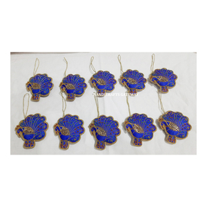 Adorno Navideño Colgante de Diseño Elegante al Precio Más Bajo, Diseños de Pavo Real, Bordado Zari, Tamaño Estándar - Product Image 1