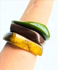 Elegant Resin Bangles for Women Glossy Finish Waterproof Lightweight Jewelry with Custom Colors for Daily Wear Festive Occasions - Product Image 2