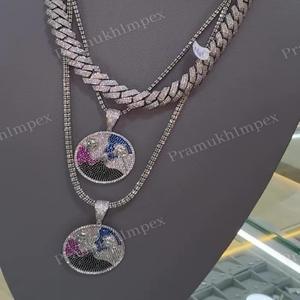 Pendentif Hip Hop en Argent 925 Plaqué Or avec Moissanite Multicolore et Diamants Glacés, Design de Créateur, Dernière Tendance, Unisexe, Élégant et Tendance pour les Soirées - Product Image 1