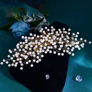 Diadema de Novia Bridella BHP754-G con Perlas Doradas y Flores Elegantes, Ajuste Cómodo para Bodas, Bailes de Graduación y Eventos Formales - Product Image 2