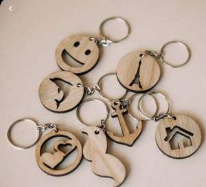 พวงกุญแจไม้ส่วนบุคคลของขวัญที่เป็นมิตรกับสิ่งแวดล้อมสำหรับบริษัทสั่งซื้อจำนวนมาก - Product Image 4