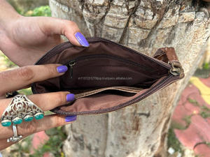 Nueva y elegante bolsa de borlas de cuero con estampado de animales reciclados, tarjeteros de cuero de piel personalizados únicos, carteras de moda para mujer - Product Image 6