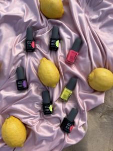 Vernis à ongles en gel UV LED à haute pigmentation, certifié CE et MSDS, fabriqué au Vietnam, longue tenue, à faire tremper, OEM ODM, étiquette privée, expédition rapide - Product Image 3