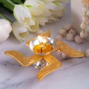 High Quality Silver and Gold Plated Swastik Diya for Wedding Favors Gift Diya Stand <b>Oil</b> <b>Lamp</b> for Home Mandir Pooja Decor Gifts - Product Image 1
