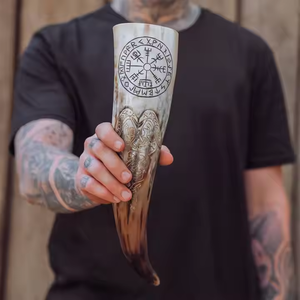 Corne à boire en corne de boeuf de buffle de haute qualité support en cuir de Style Animal ange sculpté écologique conçu par l'artisanat en croissant - Product Image 3