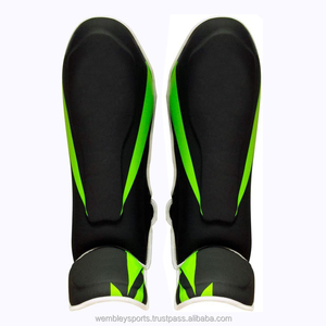 Espinillera para gemelos y protector de empeine Cuero genuino Kick Boxing Entrenamiento Alta calidad Personalizado Venta al por mayor Espinilleras profesionales Hecho en Pak - Product Image 3