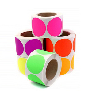 Rouleau d'étiquettes rondes auto-adhésives avec logo en papier fluorescent imprimé personnalisé pour emballage de bouteille en verre d'entreprise - Product Image 1