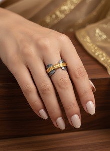 Anillo de Lujo de Dos Tonos Chapado en Oro de 18K y Plata de Ley 92.5 para Mujer |   Joyería para Bodas y Fiestas - Product Image 2