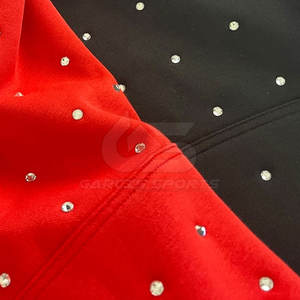 Sweat à capuche en coton mélangé avec des strass pour hommes, design de streetwear à détails étincelants, parfait pour la fête ou un look décontracté - Product Image 3