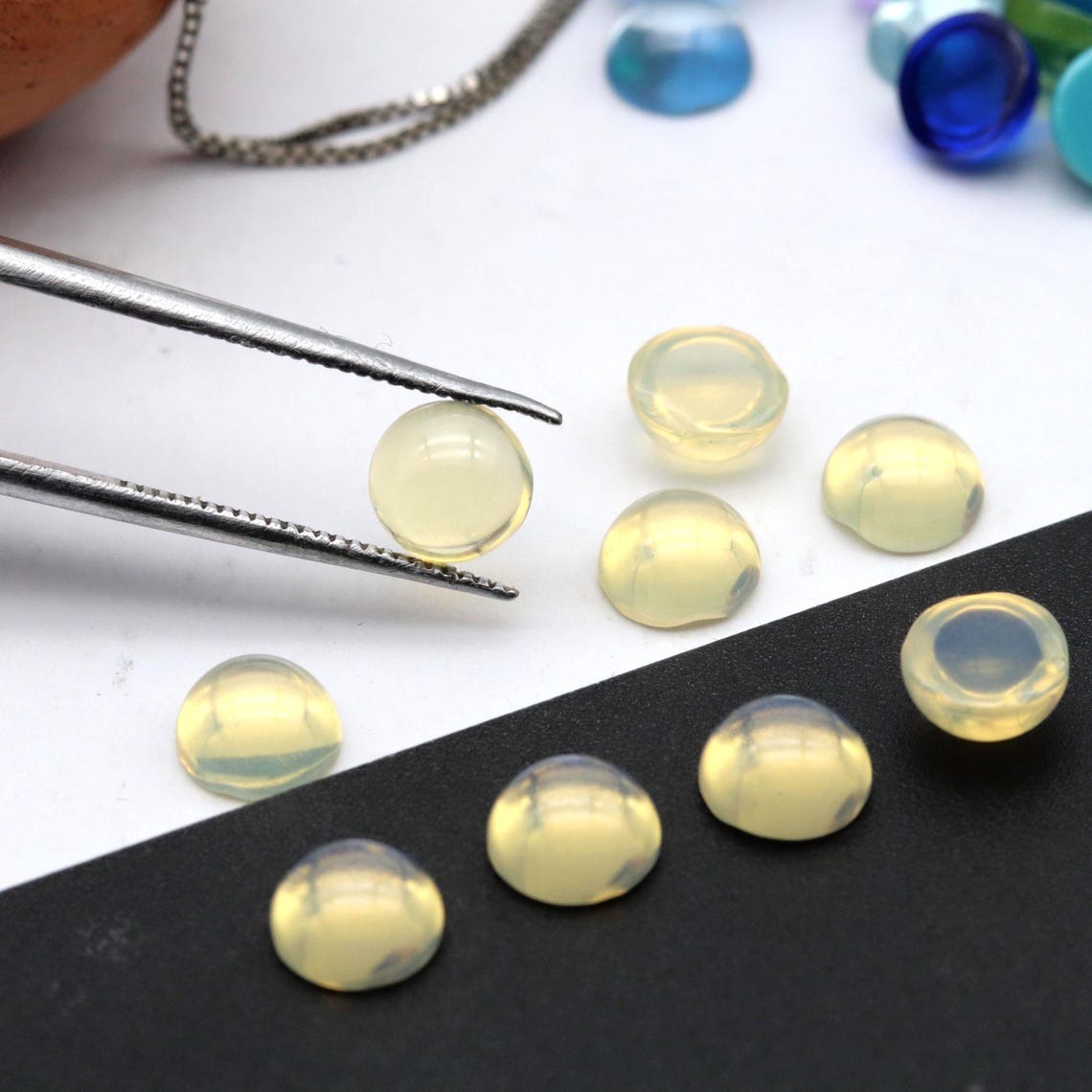 สีเหลือง