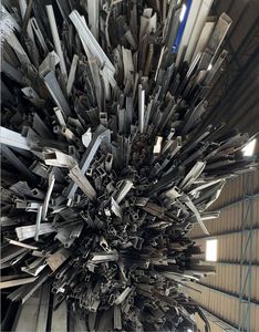 Déchets de jantes en alliage d'aluminium pur à 99,90 %, provenant de voitures d'occasion, comprenant des fils et des tôles d'aluminium. - Product Image 3