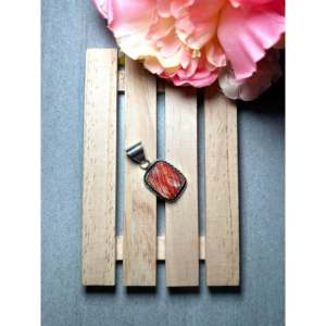 Colgante Navajo hecho a mano de ostra espinosa y plata de ley con engaste de bisel, joyería de oro rosa y platino, dije chapado en rodio - Product Image 3