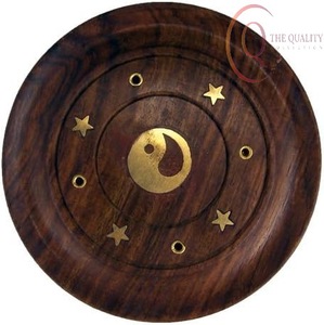 Quemador de Incienso de Madera Pulida para Yoga, Meditación y Alivio del Estrés - Product Image 3