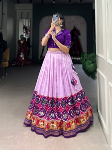 Dernier créateur Tussar Silk Patola imprimé Lehenga Choli par FabZone - Product Image 5