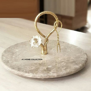 ขาตั้งเค้กโลหะแบบ3ช่องชุบทองเกรดสูงออกแบบลายใบไม้ใหม่ล่าสุด - Product Image 4