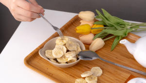 Chips de plátano liofilizados en rodajas naturales 100%, bocadillo saludable de Vietnam FD, proceso de secado, embalaje a granel de sabor dulce - Product Image 5