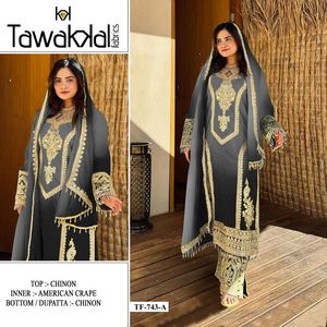 Ensemble de costume de créateur Salwar Kameez avec broderie lourde, idéal pour le mariage et les fêtes, disponible en tissu de qualité supérieure. - Product Image 2