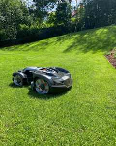 Cortacésped de alta potencia con Control remoto de 800/1000/1200mm, pequeño Robot cortador de césped, cortacésped sobre orugas - Product Image 5