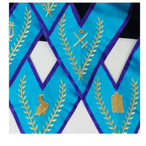 Tablier maçonnique bleu brodé avec symboles dorés et motif branche d'olivier, artisanat fait main - Product Image 2