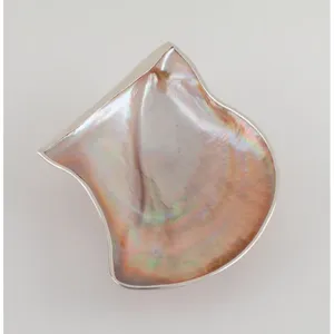 Bol en laiton artisanal élégant pour bol en métal design, tendance mondiale, bol d'intérieur de luxe, look moderne, bol poli, plaqué sûr - Product Image 1