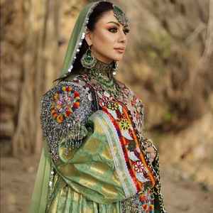 Robes afghanes faites à la main pour femmes prêtes à porter des robes afghanes antiques pour dames robe afghane vêtements afghans - Product Image 2