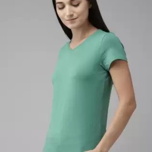 Camiseta de mujer al por mayor diseño moderno de moda camiseta de lujo de alta calidad para camiseta de mujer - Product Image 4