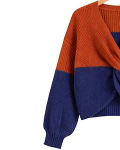 Suéter de Punto Personalizado para Mujer, Color Naranja Óxido y Azul Marino, con Frente Cruzado, Manga Larga, Cuello en V, Corto, Informal, para Invierno - Product Image 3