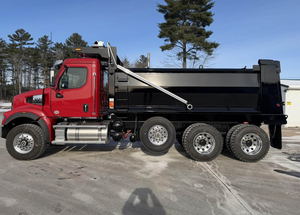 Prêt à être expédié : Camion benne d'occasion Western Star 47X 2021-2022, moteur Detroit 525HP, boîte automatique, à vendre dans le monde entier - Product Image 2