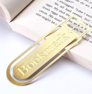 Accessoires de lecture Forme de chat Signet en métal élégant Signet fini en or rose pour les clubs de lecture Bibliothèques et écoles - Product Image 3