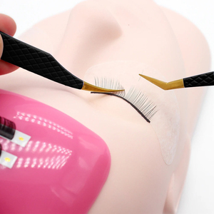 Pince à épiler d'extension de cils durable de meilleure qualité avec pointe pointue fibre à prise serrée en gros marque privée acceptée - Product Image 4