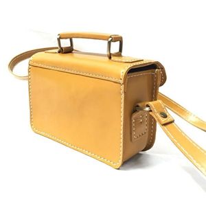 Cette charmante mini sacoche est un mélange parfait de style vintage et de fonctionnalité moderne Design intemporel et qualité artisanale - Product Image 5