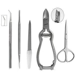 Set de Herramientas Profesionales y Duraderas de Acero Inoxidable para Podología: Cortaúñas, Sonda, Tijeras para Uñas Gruesas y Limas para el Cuidado de los Pies - Product Image 1