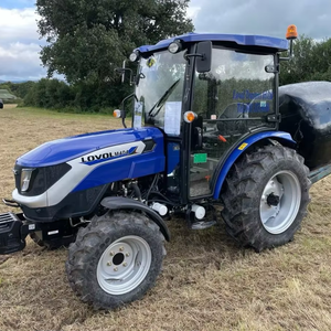 Tracteur agricole Deutz Fahr M404-70HP 4x4 avec boîte de vitesses et pompe. - Product Image 1