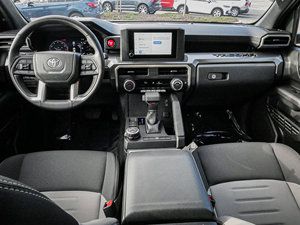 Toyota Tacoma 4WD TRD Off Road d'occasion propre, année 2025 - Product Image 5