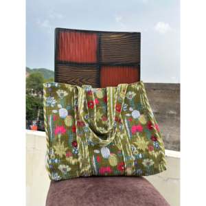 Sac fourre-tout léger en velours vert, écologique, tendance, pour usage quotidien, printemps, été, automne, hiver, lavable, fermeture ouverte - Product Image 3