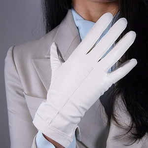 Gants en cuir de la meilleure qualité dans différentes couleurs, durables, classiques, à porter avec des basiques dans un design tendance, gants à bas prix - Product Image 6