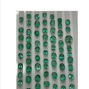 Émeraudes vertes naturelles Origine colombienne Émeraudes en vrac ovales faites à la main Forme et taille personnalisées Produit en vrac - Product Image 1