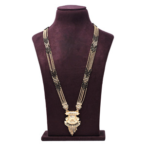 Mangalutra จี้ชุบทองแบบดั้งเดิม, mangalutra ดั้งเดิม, mangalsutra งานแต่งงานของอินเดีย, มนต์ทองลูกปัดสีดำ - Product Image 1