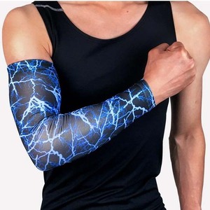 Manchons de compression sportifs OEM en gros – Spandex/Polyester à séchage rapide, personnalisables avec nom et logo d'équipe, imprimés par transfert thermique - Product Image 3