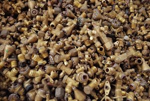 Cantidad a granel de chatarra de miel de latón amarillo de alta calidad para fusión de recuperación de metales Venta barata disponible - Product Image 4