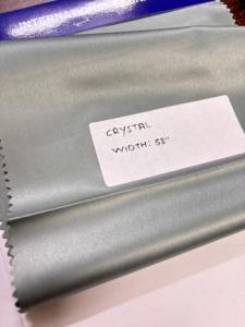 Tela de satén de poliéster 100% de calidad de exportación, cristal transparente, resistente a las arrugas para camisas, vestidos, ropa de dormir, uso al aire libre para niñas - Product Image 2