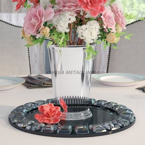 Ensemble de décoration chic pour la maison Vases élégants en métal en forme de trompette argentée avec finition texturée en bois pour affichage au sol-Vente en gros - Product Image 4