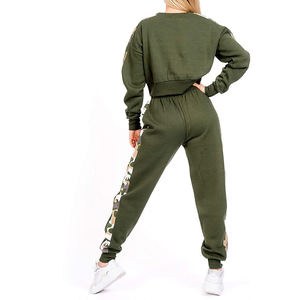 Custom Logo Winter Women's Tracksuit <b>Fleece</b> <b>Jogger</b> Sets Breathable Plain Crop Hoodie Sweatpants 100% Cotton - Product Image 4