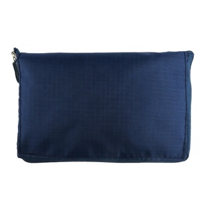 Sac de courses pliable avec fermeture éclair en fibre de polyester, taille et motif personnalisables - Product Image 5