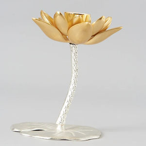 Bougeoir en forme de Lotus, nouveau design, fabrication indienne, bougeoir, quantité en vrac, logo, taille d'impression, couleur - Product Image 1