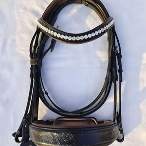 Bride de cheval anglaise en cuir de qualité supérieure avec raccords en acier inoxydable et bottes de cheval de pluie en caoutchouc durable - Product Image 6